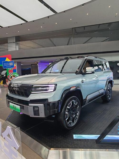 佛山10比亚迪方程豹硬派越野的爆款，英菲尼迪35周年与你共成长